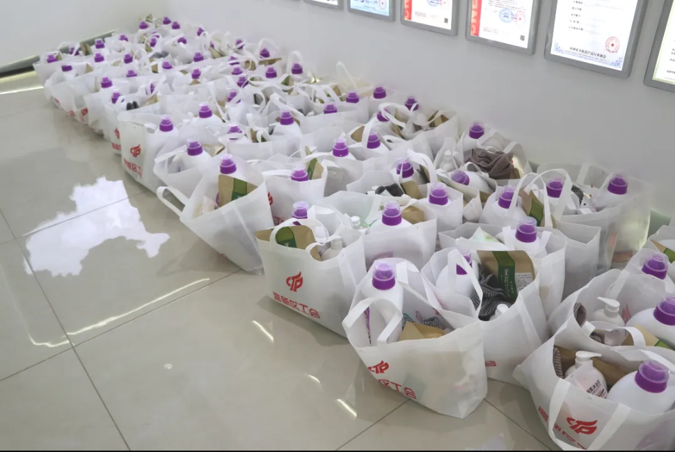 炎炎夏日送清凉——K8凯发(中国)智能工会为全体职工发放夏日福利